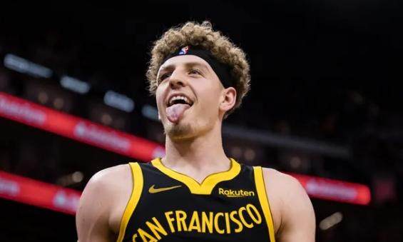 BB体育-波杰下起三分雨彻底打疯 勇士大胜背后另藏野心