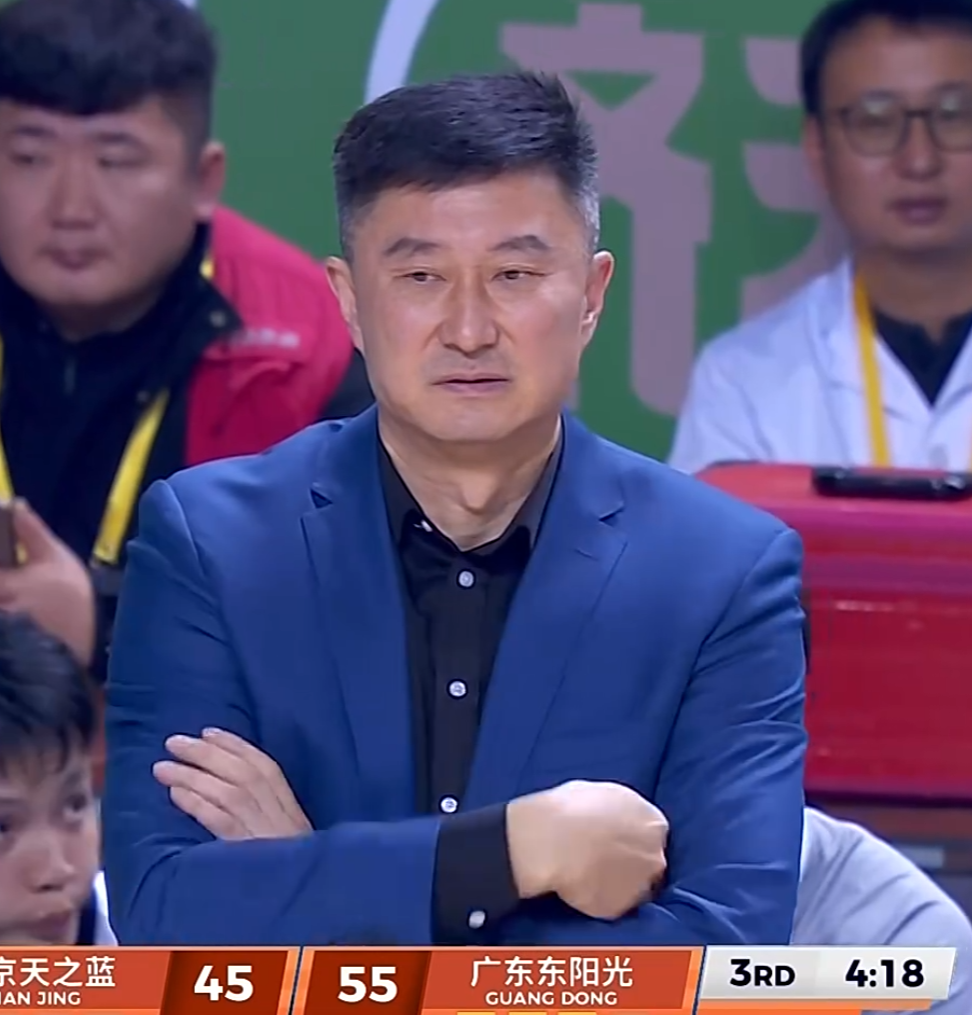 注册领彩金-广东全力复仇福建！徐杰王者归来，新大外迎首秀，杜锋要认真了