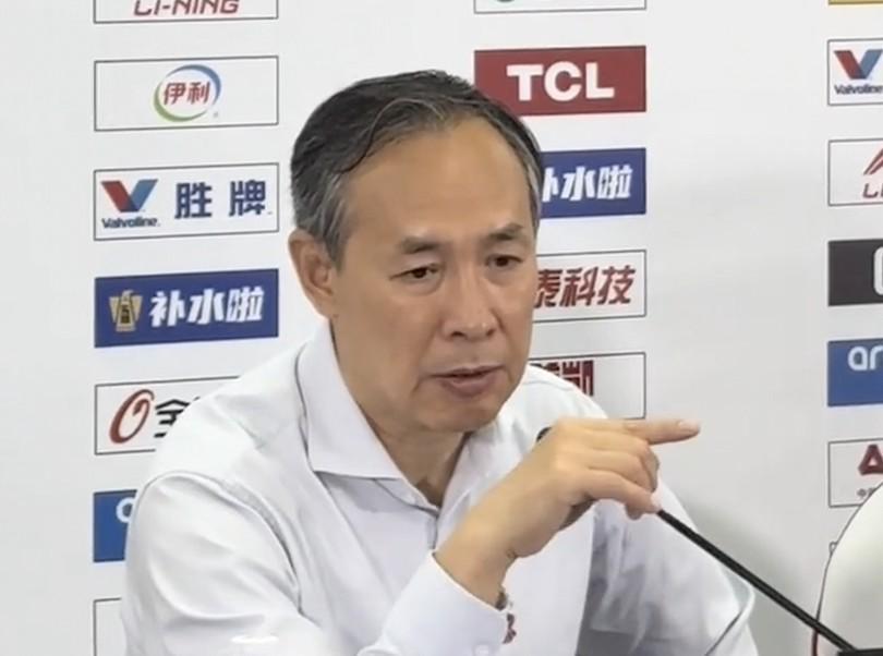 官方网站-许利民：周琦在内线的领袖作用无可比拟，希望他能为冲冠发挥作用